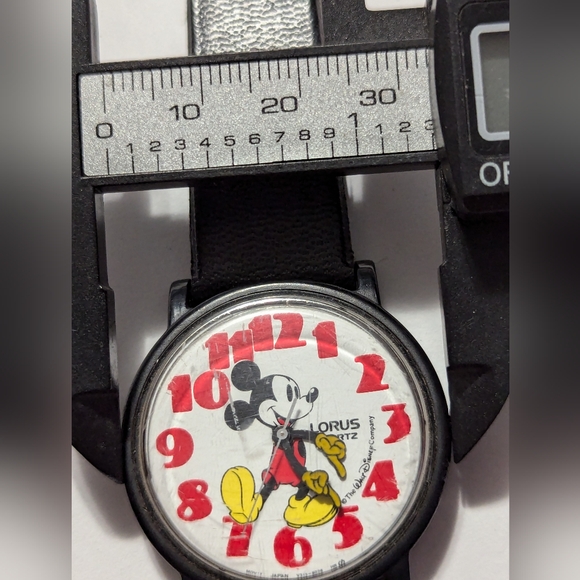 Disney Mickey Mouse Watch (Lorus) Black Plastic, Red Numbers, working.. 28 - Picture 6 of 9